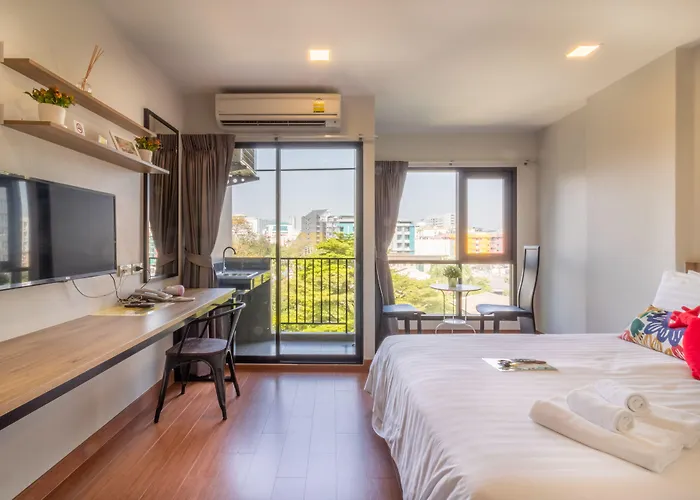Casaluxe Ratchada Hotel